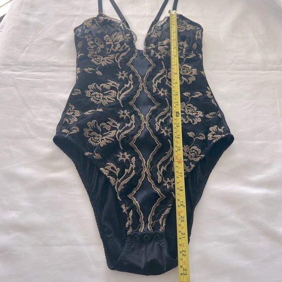 VINTAGE VERSACE Intimo Black Lace Bodysuit - Picture 4 of 12